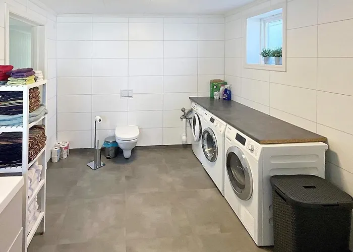 Apartment 6 Person In Averoy-by Traum *